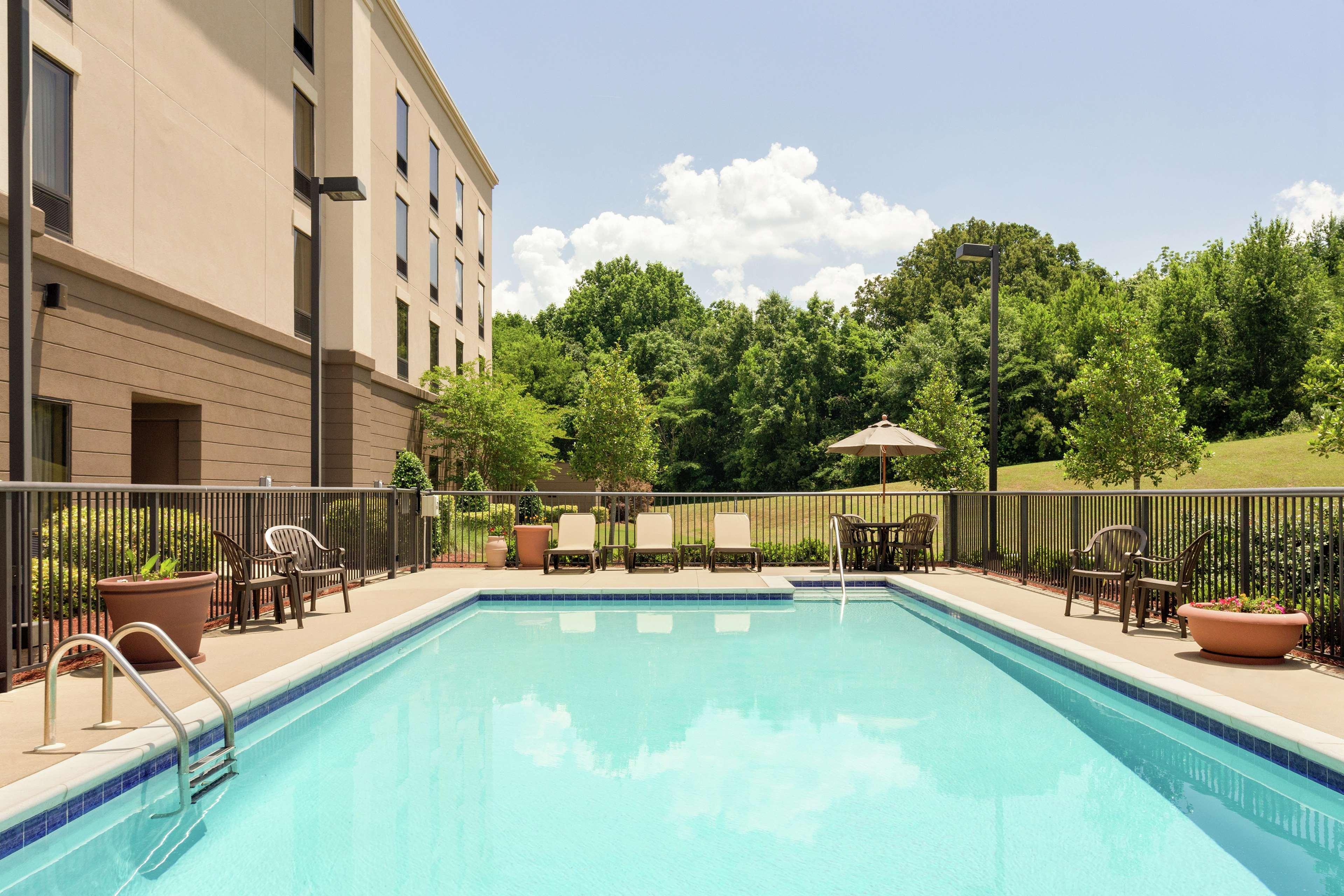 Hampton Inn & Suites Пратвил Екстериор снимка