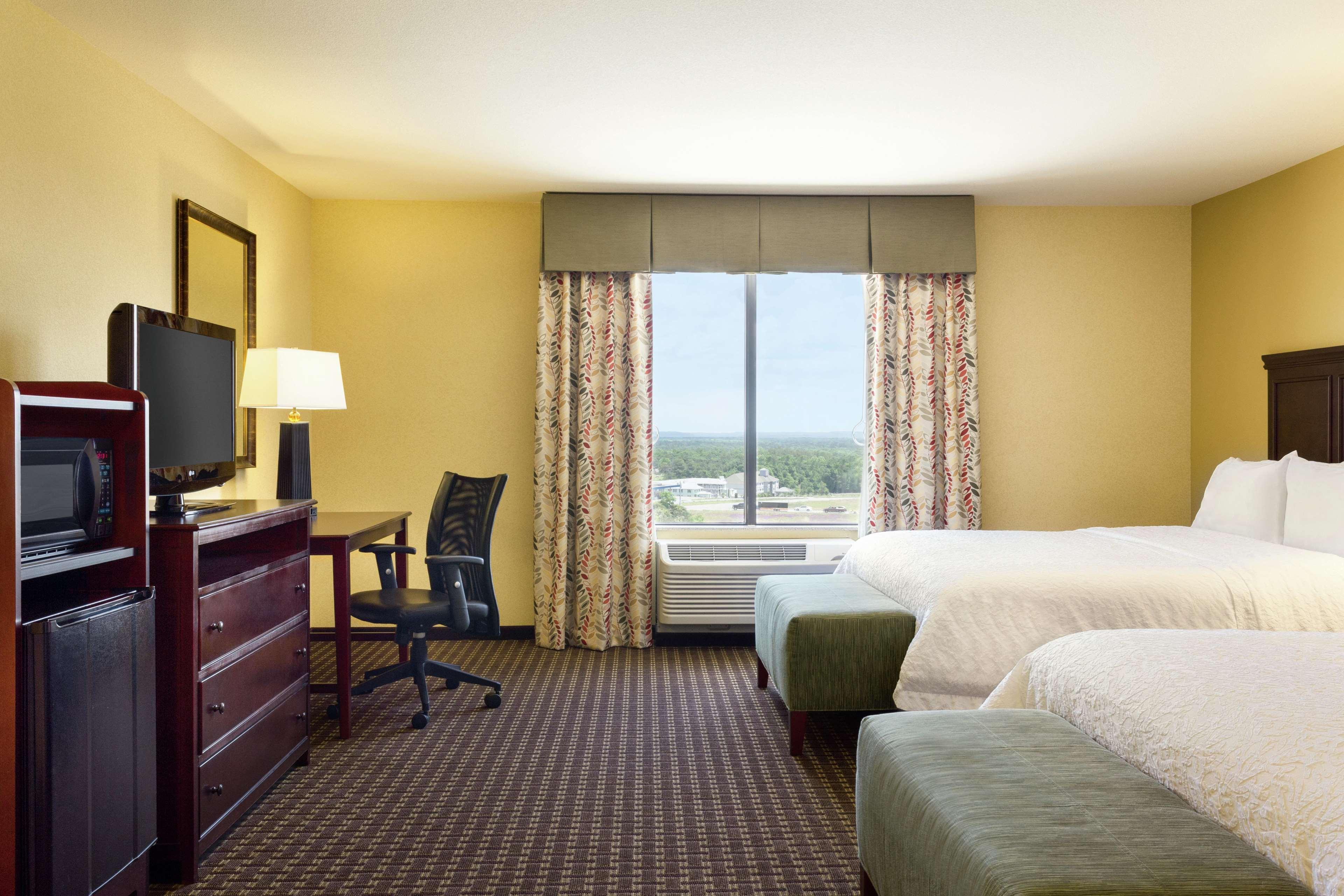Hampton Inn & Suites Пратвил Екстериор снимка