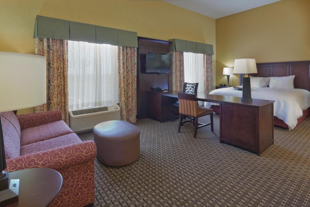 Hampton Inn & Suites Пратвил Екстериор снимка