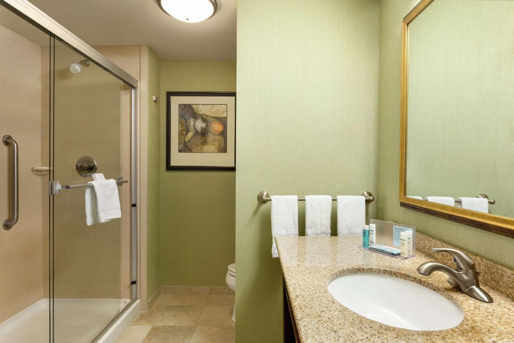 Hampton Inn & Suites Пратвил Екстериор снимка