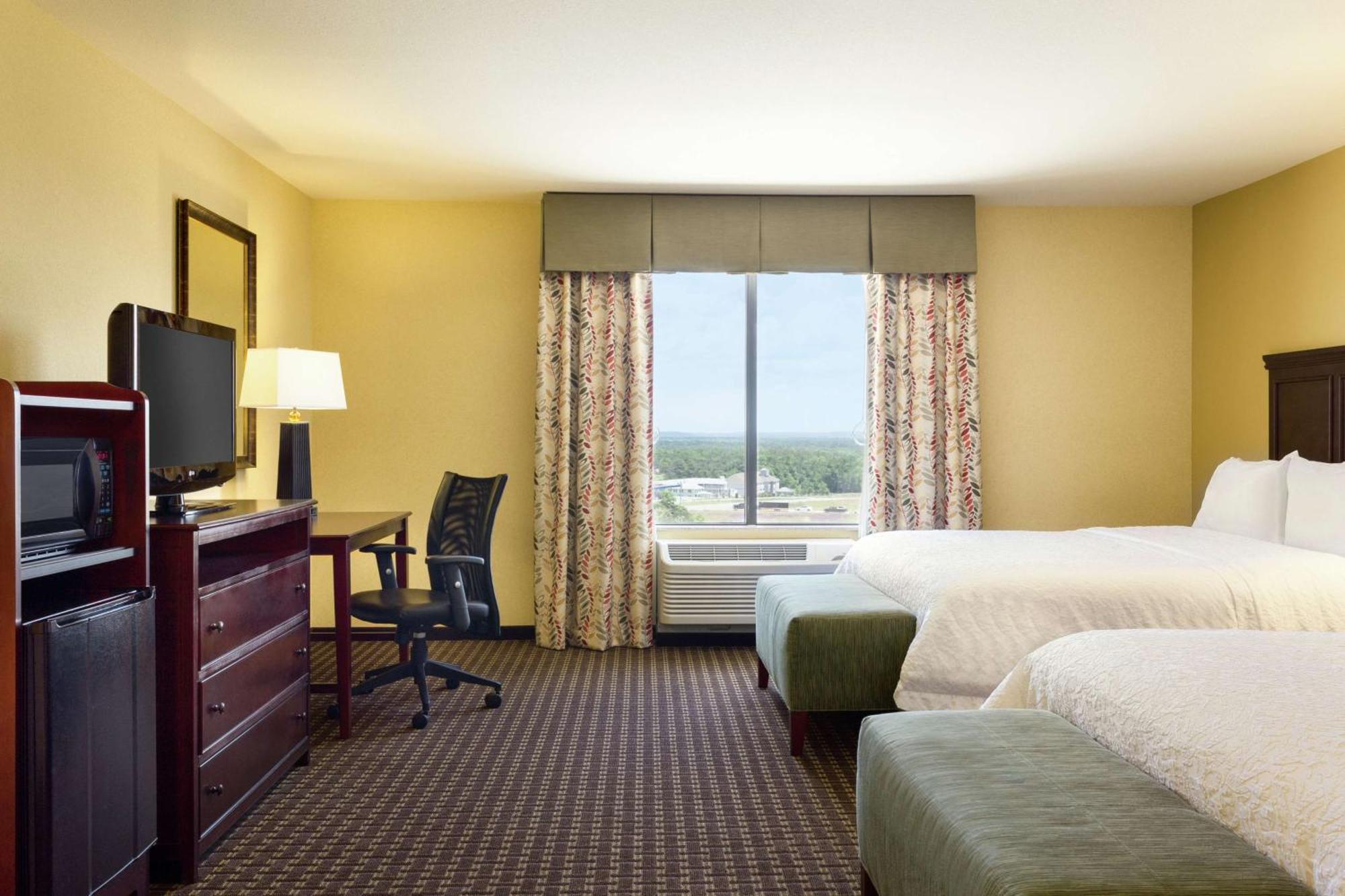 Hampton Inn & Suites Пратвил Екстериор снимка