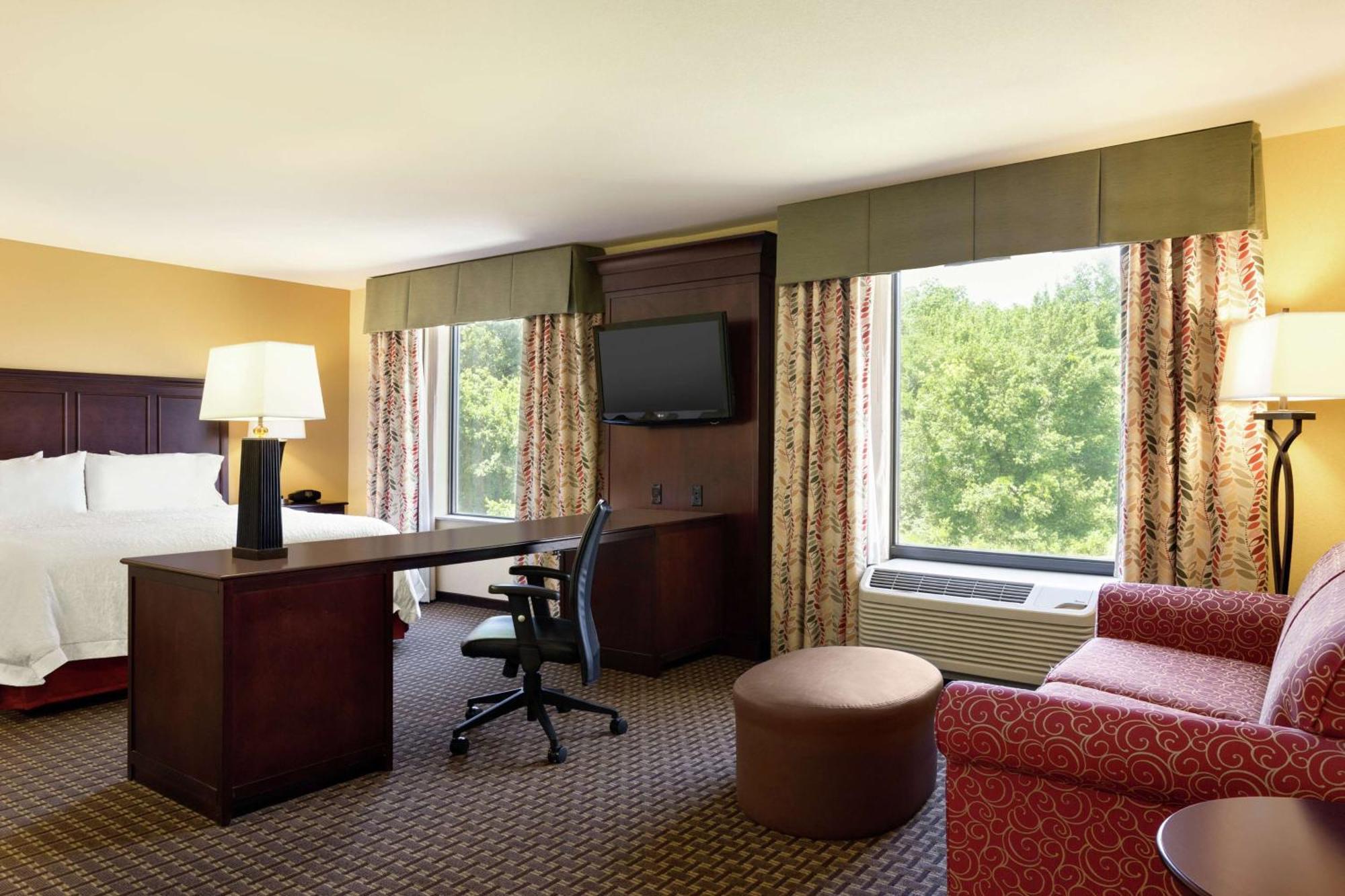 Hampton Inn & Suites Пратвил Екстериор снимка